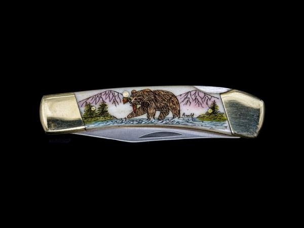 Etched Bear with Trout Design Colored Scrimshaw Collection Large Pocket Knife