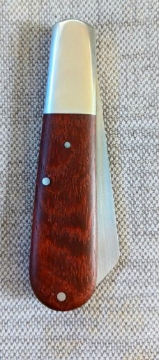Johan du Plessis Camel Thorn Barlow..3.75".N690.Sheepsfoot long pull...steel bolsters.coa/pouch 