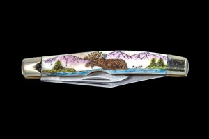 Scrimshaw Moose Colored Design Scrimshaw Collection Medium Dual Blade Pocket Knife