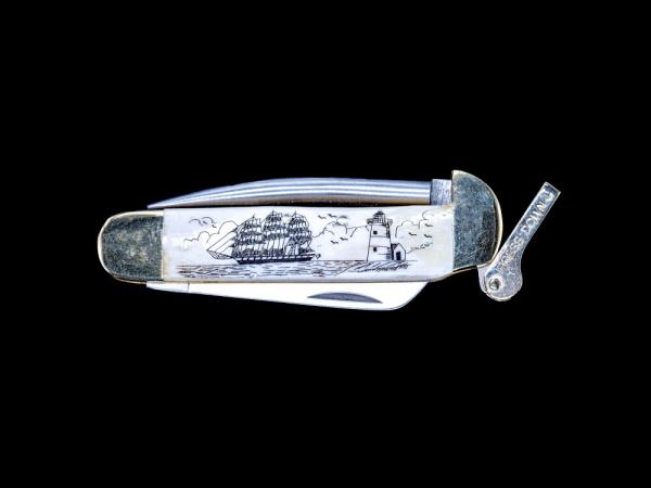 Scrimshaw Ship & Lighthouse Black/White Design Scrimshaw Collection Marlin Spike with Folding Knife