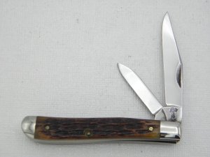 Queen Cutlery #14 peanut jack with Rogers Bone handles:  2 3/8” closed, circa 1956, stainless steel 