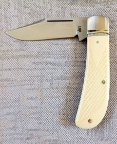 DrT. David Taber, checkered Ivory Lanny Clip..Cpm154 at 4" closed..Comes with all swag shown 