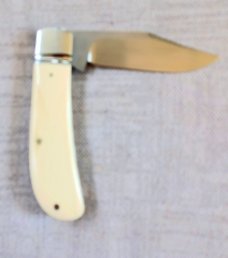 DrT. David Taber, checkered Ivory Lanny Clip..Cpm154 at 4" closed..Comes with all swag shown 