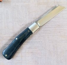 K'roo PROTOTYPE Jacka..Dogleg Sheepsfoot..Denim Micarta..3.75"..N690 ..brut de force look..coa/slip