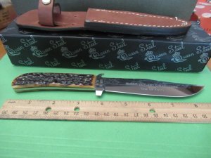 Queen Cutlery Collectors 2005 Brown Bone Fixed Blade 1 of 50 