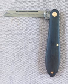 Tracy LaRock Teardrop Sheep..W2..Black G10.. 2.5" blade and 3 5/8" closed..Hamon..brass liners & pin