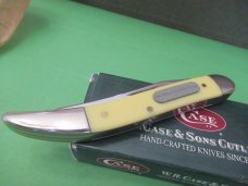 Case XX 2001 Yellow Handle Fish Knife Pattern # 320094F SS