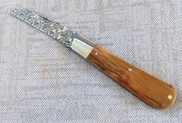Jeffrey Mitchell Swayback Mammoth Ivory with Vegas Stainless Damascus..3 11/16" clsd..Smooth scales 