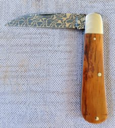 Jeffrey Mitchell Swayback Mammoth Ivory with Vegas Stainless Damascus..3 11/16" clsd..Smooth scales 