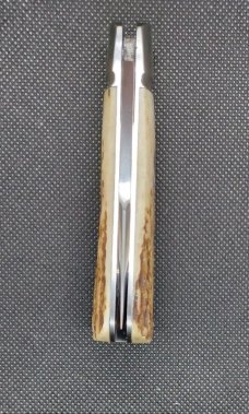 Cesar Maidel Stag Lanny Clip...14C28N...4" closed..Domed pins..stainless hardware..leather pouch 