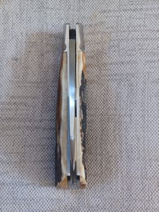 Cesar Maidel Stag Native Custom..14C28N...4" closed..Domed pins..stainless hardware..leather pouch 