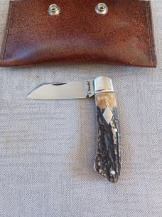 Cesar Maidel Stag Native Custom..14C28N...4" closed..Domed pins..stainless hardware..leather pouch 