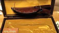 Buck 401 Kalinga Rare 1980 - 81 Version / 440C Steel / Pointed Guard / Rosewood Handle