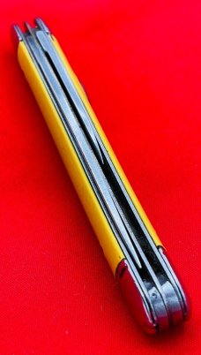 Vintage IMPERIAL PROV R.I. USA #802 Serpentine Jack Folding Pocket Knife c.1956-1988 Yellow Cell
