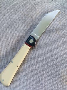 K'roo Raven..3.75".Antique Ivory Paper Micarta..Oryx Horn Bolsters.. rwl34. Filework spacers..liners