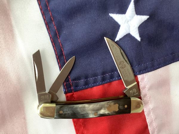 Vintage (HAND MADE) Bulldog Brand 3 Blade Whittler with Great Looking Buffalo Horn Handles & NOS Vintage (HAND MADE) Bulldog Brand 3 Blade Whittler with Great Looking Buffalo Horn Handles & NOS