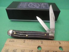 Queen Cutlery Titusville PA Delrin Peanut Pattern 14