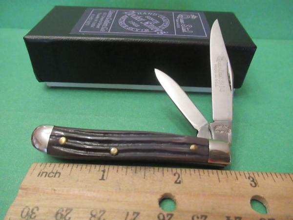 Queen Cutlery Titusville PA Delrin Peanut Pattern # 14