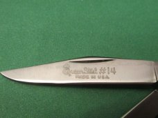 Queen Cutlery Titusville PA Delrin Peanut Pattern # 14