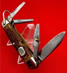 Vintage CATTARAUGUS Model No. D2589 4-Blade Whitt-L-Kraft Official Boy Scout Pocket Knife Bone Stag