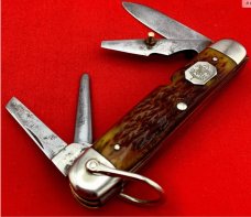 Vintage CATTARAUGUS Model No. D2589 4-Blade Whitt-L-Kraft Official Boy Scout Pocket Knife Bone Stag