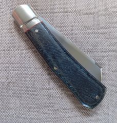 K'roo Jackal..Dogleg Sheepsfoot..Denim Micarta..3.75"..Rwl34..red houndstooth and accents...coa/slip