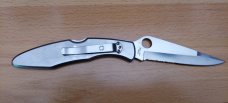 Vintage Spyderco Police C07 Half Serrated