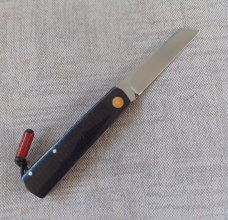 Vincenzo Balistreri White Wolf Slipjoint..4"..440C..Black urlap Micarta Shadow..Red shield.liners 