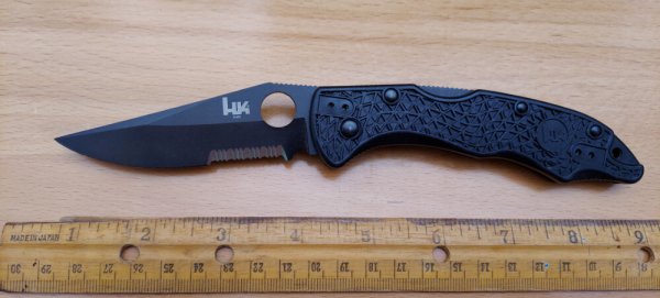 Benchmade HK 14402 Pika II Knife (black blade)