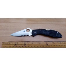 Spyderco Delica® 4 FRN Black C11BK