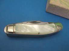 Bulldog Brand Mother of Pearl Peacock 5 Blade Sowbelly 