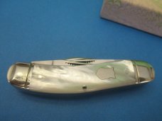 Bulldog Brand Mother of Pearl Peacock 5 Blade Sowbelly 