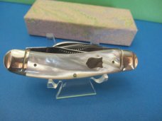 Bulldog Brand Mother of Pearl Peacock 5 Blade Sowbelly 