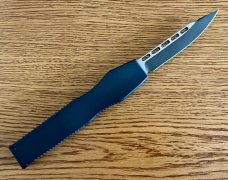Microtech Halo 2, Clip Point Plain Edge Two Tone Blade, Unused 
