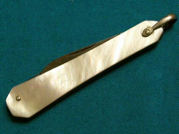 VINTAGE VOOS USA PEARL MOP FOLDING POCKET WATCH FOB KNIFE KNIVES OLD VINTAGE VOOS USA PEARL MOP FOLDING POCKET WATCH FOB KNIFE KNIVES OLD