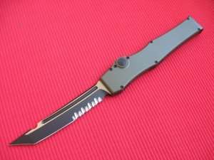 Microtech HALO 2006 Black Tactical Olive Green OTF Switchblade Knife - New In Box w/Paperwork !