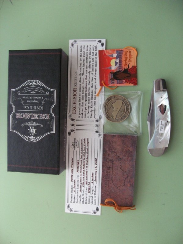 DANIELS FAMILY KNIFE BRANDS-EXCELSIOR KNIFE CO.-DERBY DAY TRAPPER PROTO