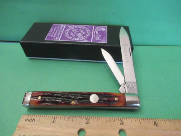 Queen Cutlery Titusville Pa. Amber Carved Stag Bone Doctors Pattern #96 ACSB Queen Cutlery Titusville Pa. Amber Carved Stag Bone Doctors Pattern #96 ACSB