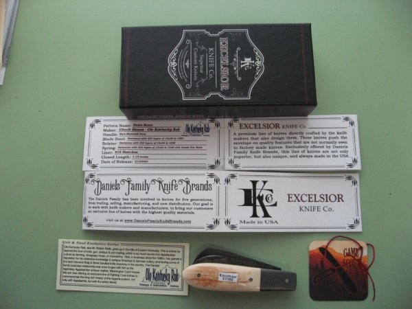 DANIELS FAMILY KNIFE BRANDS-EXCELSIOR KNIFE CO-.MAMMOTH IVORY GAME SCOUT