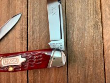 Case Classic Whittler Dark Red Jigged Bone 1990