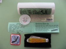 DANIELS FAMILY KNIFE BRANDS-NAPANOCH KNIFE CO-DIXIE COCK KNIFE-YELLOW JIG BONE PROTO