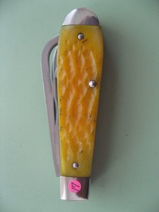 DANIELS FAMILY KNIFE BRANDS-NAPANOCH KNIFE CO.-DIXIE COCK KNIFE-YELLOW JIG BONE PROTO