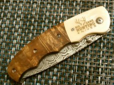 AMERICAN MINT WHITETAIL DEER BIG GAME HUNTING KNIFE POCKET KNIFE KNIVES MIB BOX