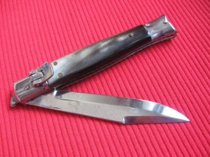 Vintage Italian Fishtail Leverlock Switchblade Knife.