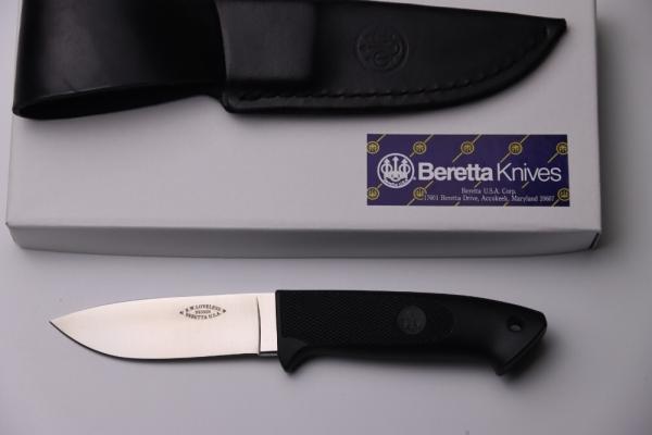 Beretta Loveless Zytel Drop Point JK200 Beretta Loveless Zytel Drop Point JK200