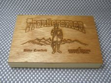 Schrade + USA 296SC Davy Crockett Scrimshaw Trapper Knife in Box