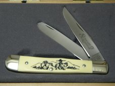 Schrade + USA 296Y The Trapper Scrimshaw Trapper Knife in Box