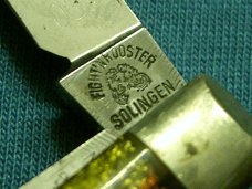 VINTAGE FIGHTING ROOSTER WOLVERINE 039 FRANK BUSTER FANCY PILLBUSTER FOLDING POCKET KNIFE KNIVES OLD