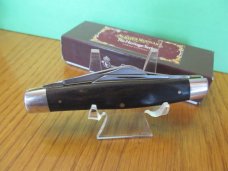 Schatt & Morgan Ebony Premium Stockman # 3302