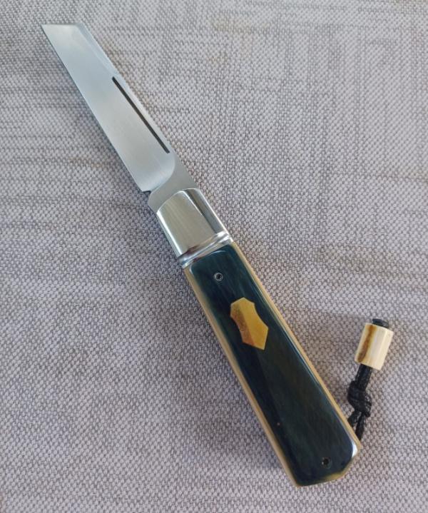 Vincenzo Balistreri Bark Mammoth White Wolf Slipjoint..4" clsd..interior lanyard pin..filework 